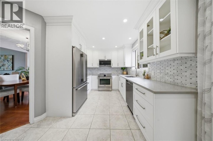 Photo 16 at 54 Gillin Road, Brantwood Park, Brantford