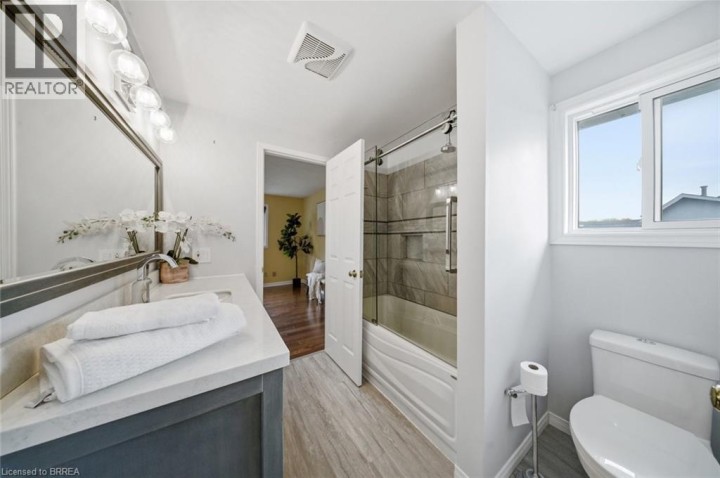 Photo 31 at 54 Gillin Road, Brantwood Park, Brantford