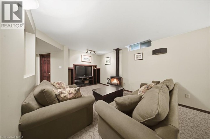 Photo 32 at 54 Gillin Road, Brantwood Park, Brantford