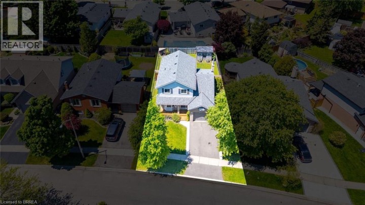 Photo 5 at 54 Gillin Road, Brantwood Park, Brantford