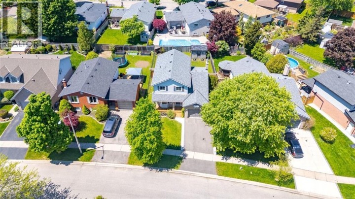 Photo 6 at 54 Gillin Road, Brantwood Park, Brantford