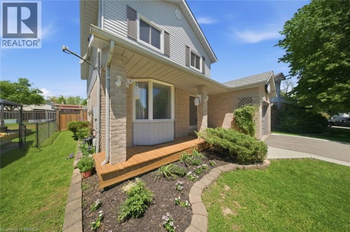 Photo 9 at 54 Gillin Road, Brantwood Park, Brantford