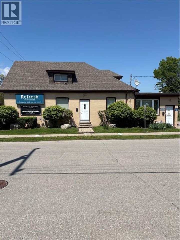 Photo 3 at 385 St. Paul Avenue, Terrace Hill, Brantford