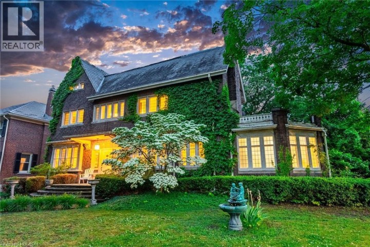 Photo 3 at 122 Dufferin Avenue, Holmedale, Brantford