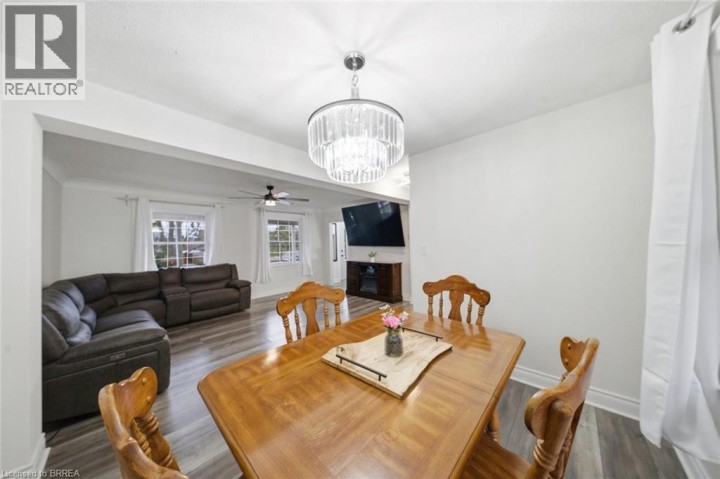 Photo 13 at 7 Barry Drive, Old West Brant, Brantford