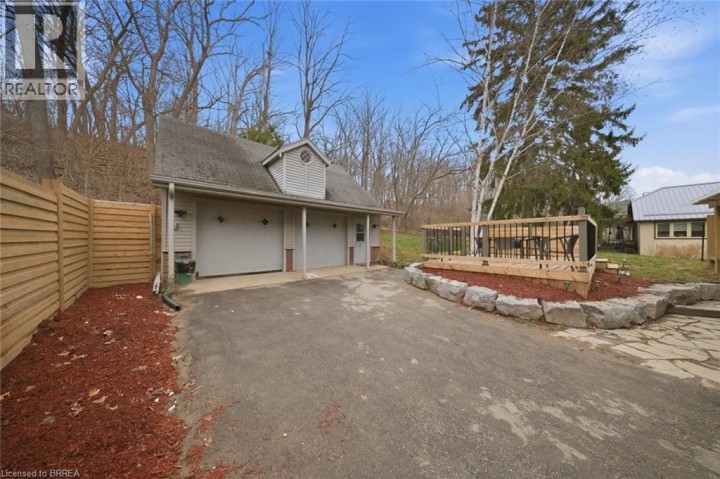Photo 29 at 7 Barry Drive, Old West Brant, Brantford
