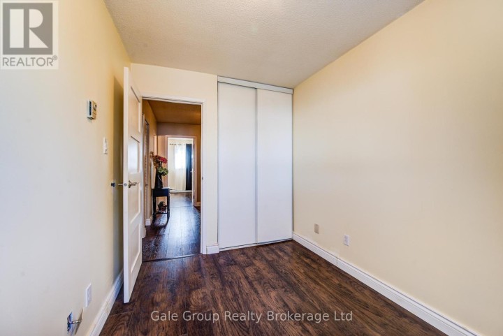 Photo 24 at 20 - 1093 Nellis Street, Woodstock - North, Woodstock