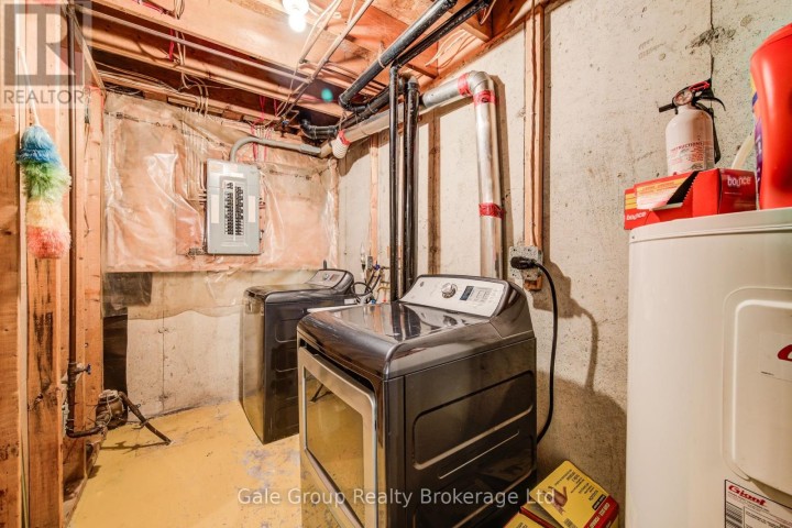 Photo 29 at 20 - 1093 Nellis Street, Woodstock - North, Woodstock