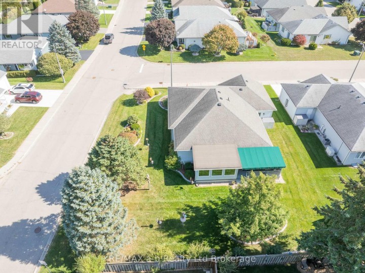 Photo 36 at 23 Armstrong Drive, Tillsonburg