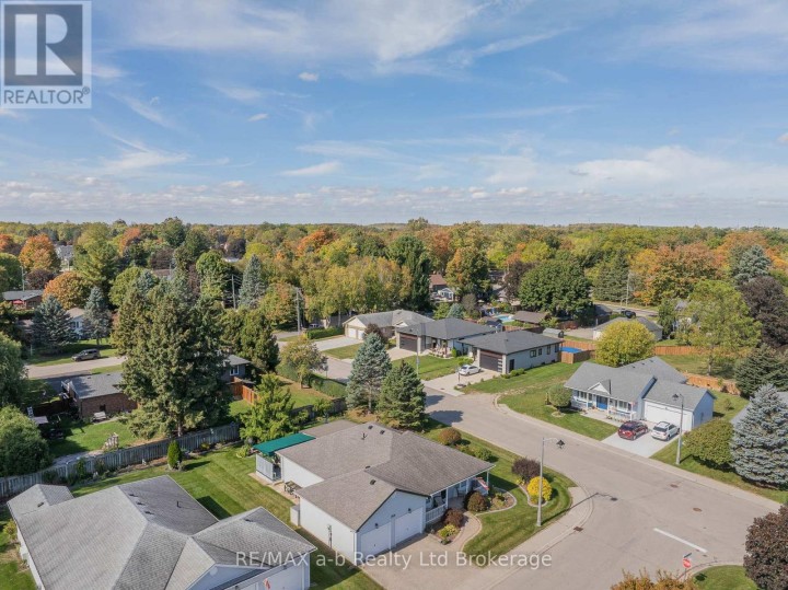 Photo 39 at 23 Armstrong Drive, Tillsonburg