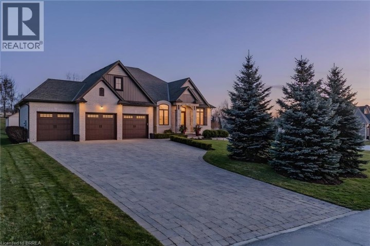 Photo 2 at 5 Moore Boulevard, Tutela Heights, Brantford