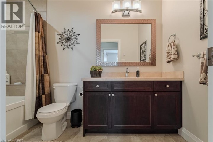 Photo 20 at 5 Moore Boulevard, Tutela Heights, Brantford