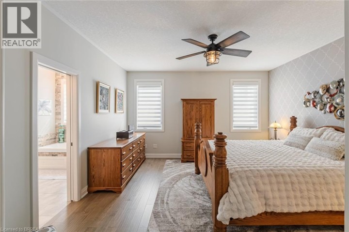 Photo 26 at 5 Moore Boulevard, Tutela Heights, Brantford