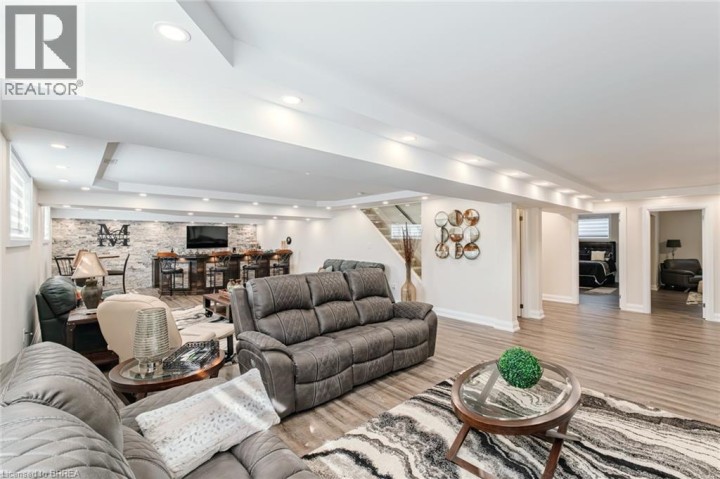 Photo 31 at 5 Moore Boulevard, Tutela Heights, Brantford