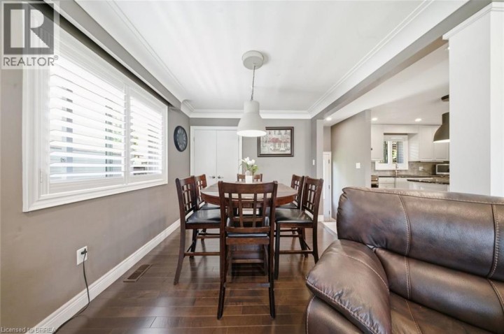 Photo 18 at 8 Queensway Drive, Queensway / Grove, Brantford