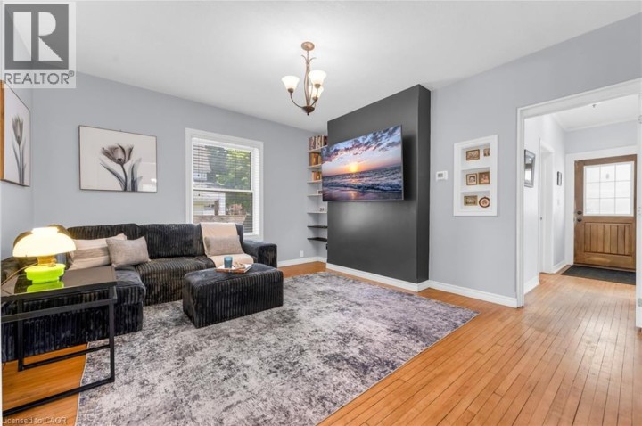 Photo 10 at 110 Oak Street, Old West Brant, Brantford