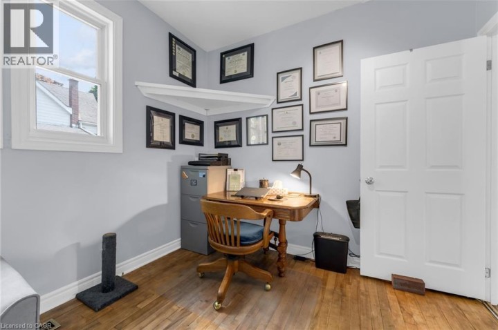Photo 18 at 110 Oak Street, Old West Brant, Brantford