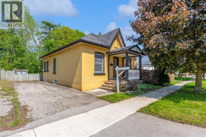 Photo 2 at 110 Oak Street, Old West Brant, Brantford