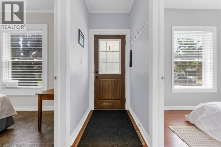 Photo 3 at 110 Oak Street, Old West Brant, Brantford