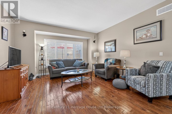 Photo 11 at 13 - 450 Lakeview Drive, Woodstock - North, Woodstock