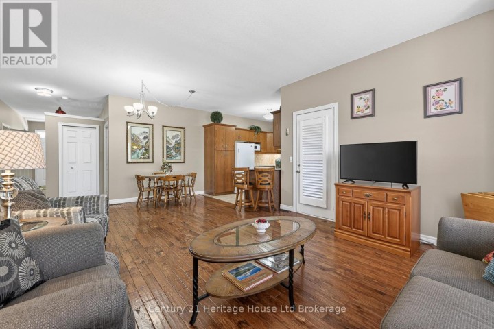 Photo 13 at 13 - 450 Lakeview Drive, Woodstock - North, Woodstock