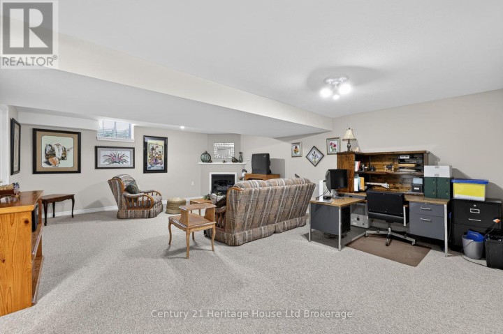 Photo 24 at 13 - 450 Lakeview Drive, Woodstock - North, Woodstock