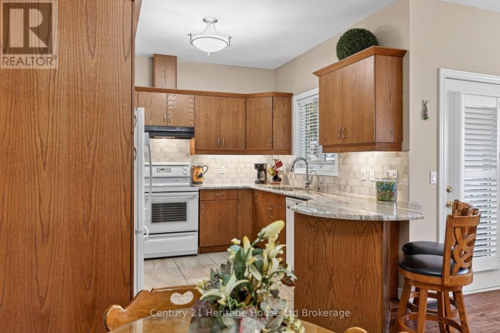 Photo 9 at 13 - 450 Lakeview Drive, Woodstock - North, Woodstock