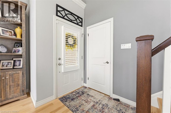 Photo 9 at 9 - 68 Fairview Drive, Fairview / Greenbrier, Brantford
