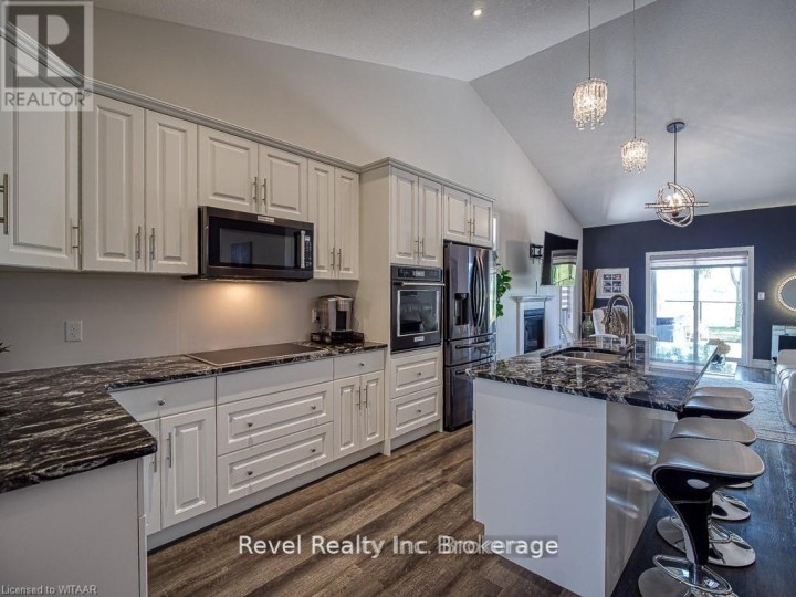 Photo 11 at 1072 Alberni Road, Woodstock - North, Woodstock