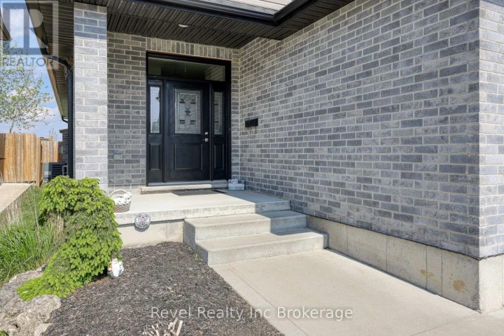 Photo 7 at 1072 Alberni Road, Woodstock - North, Woodstock
