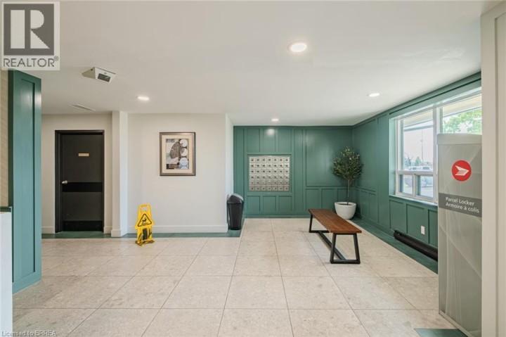 Photo 17 at 301 - 421 Fairview Drive, Brier Park, Brantford