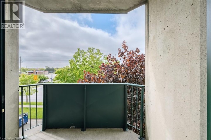 Photo 25 at 301 - 421 Fairview Drive, Brier Park, Brantford