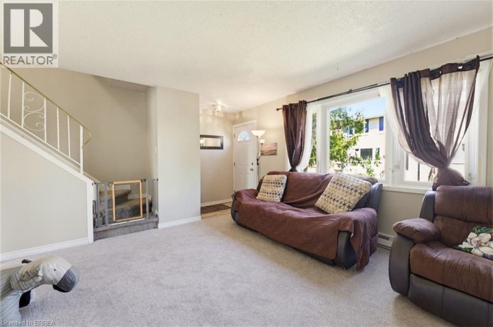 Photo 10 at 6 - 26 Coachwood Road, Brier Park, Brantford
