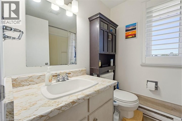 Photo 18 at 6 - 26 Coachwood Road, Brier Park, Brantford