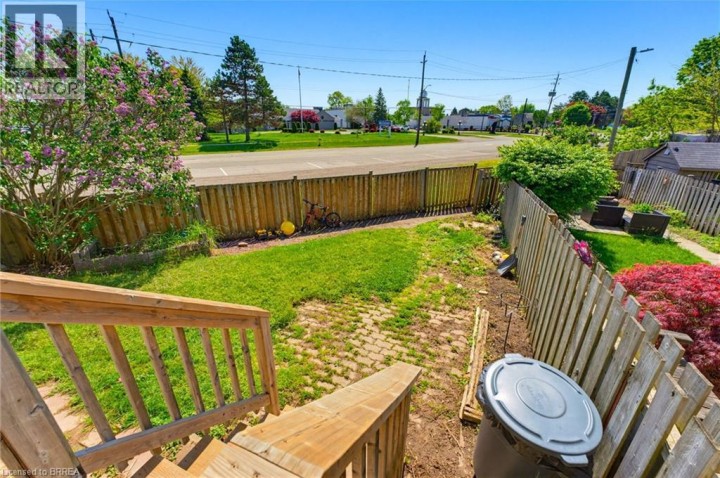 Photo 21 at 6 - 26 Coachwood Road, Brier Park, Brantford