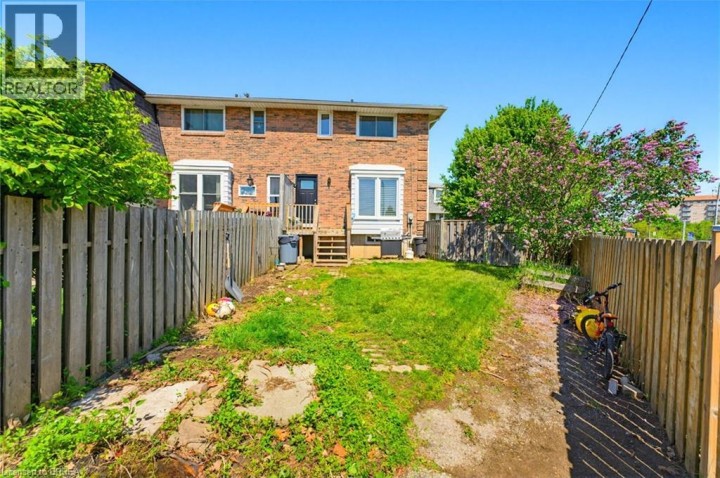 Photo 22 at 6 - 26 Coachwood Road, Brier Park, Brantford