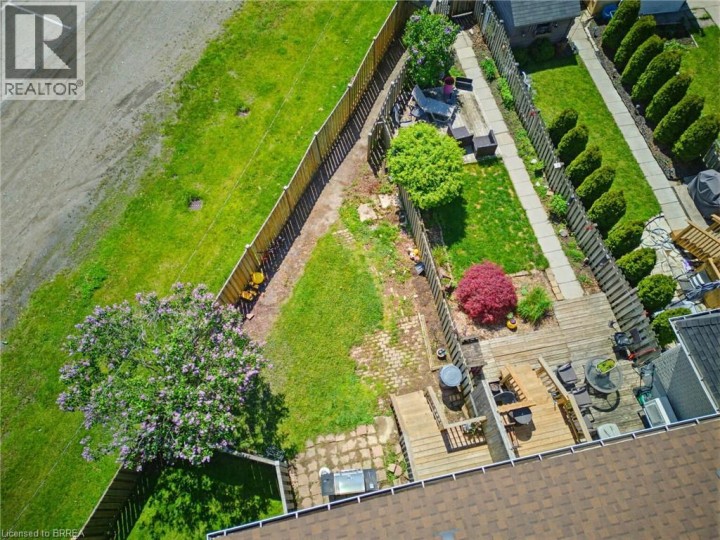 Photo 24 at 6 - 26 Coachwood Road, Brier Park, Brantford