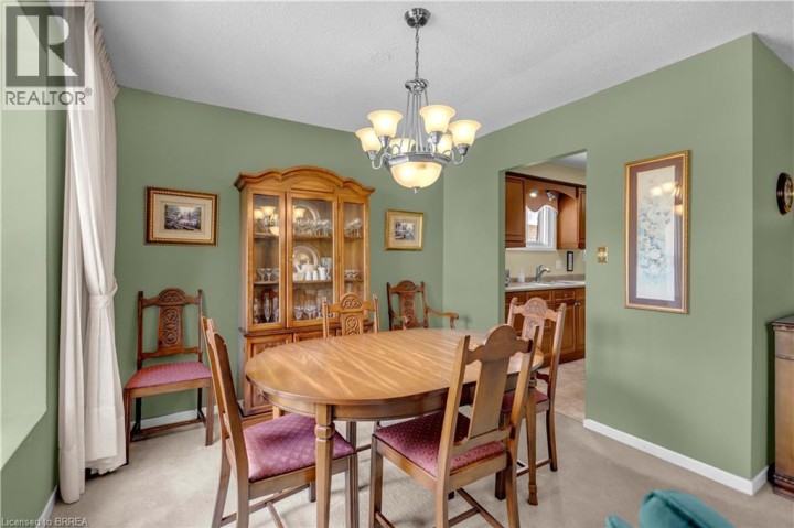 Photo 10 at 16 Nautical Road, Brantwood Park, Brantford