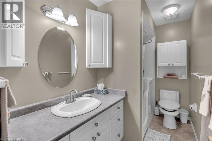 Photo 24 at 16 Nautical Road, Brantwood Park, Brantford