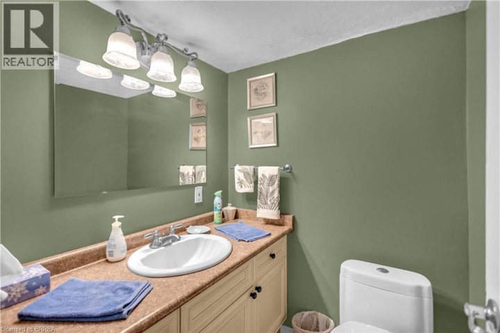 Photo 28 at 16 Nautical Road, Brantwood Park, Brantford