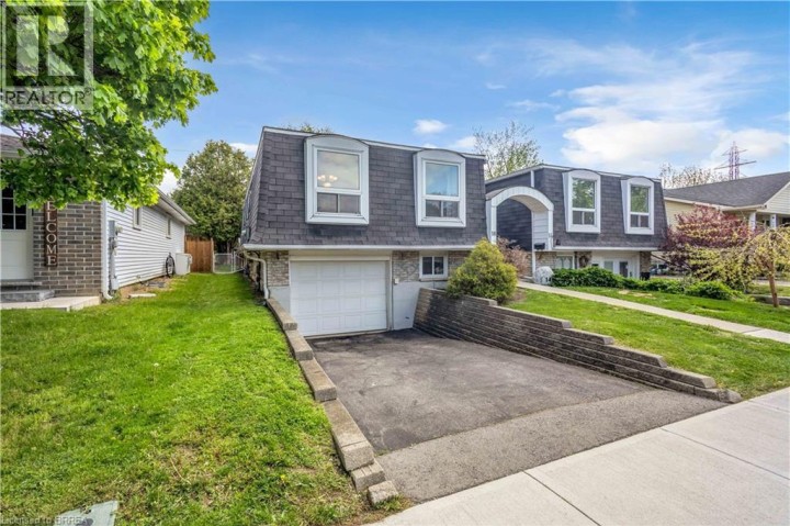 Photo 3 at 16 Nautical Road, Brantwood Park, Brantford