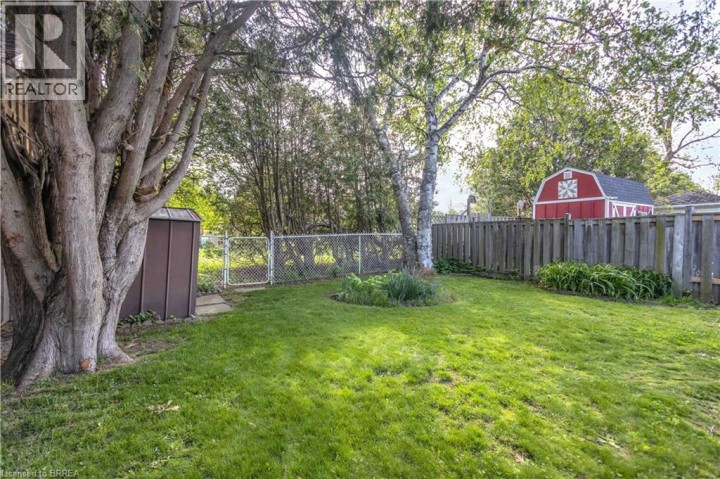 Photo 35 at 16 Nautical Road, Brantwood Park, Brantford