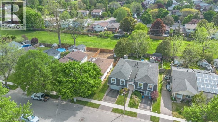 Photo 37 at 16 Nautical Road, Brantwood Park, Brantford