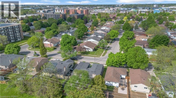 Photo 40 at 16 Nautical Road, Brantwood Park, Brantford