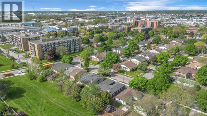 Photo 42 at 16 Nautical Road, Brantwood Park, Brantford