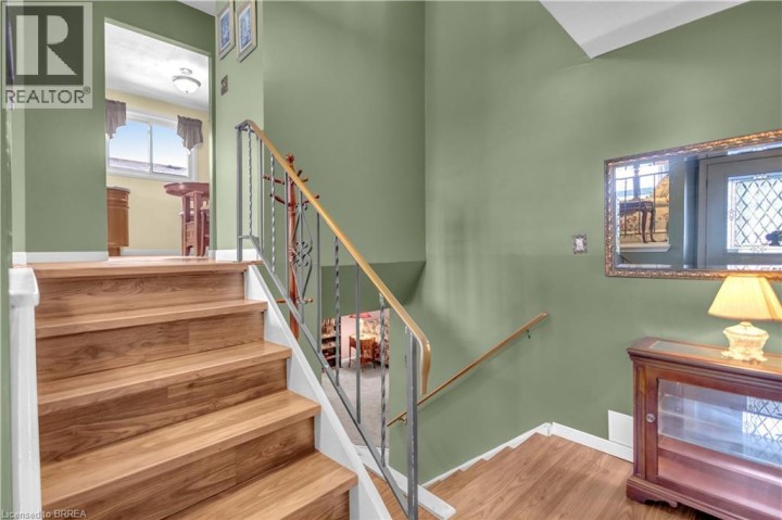 Photo 6 at 16 Nautical Road, Brantwood Park, Brantford