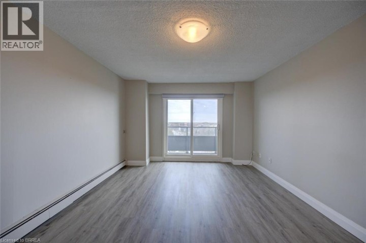 Photo 33 at 909 - 640 West Street, Brier Park, Brantford