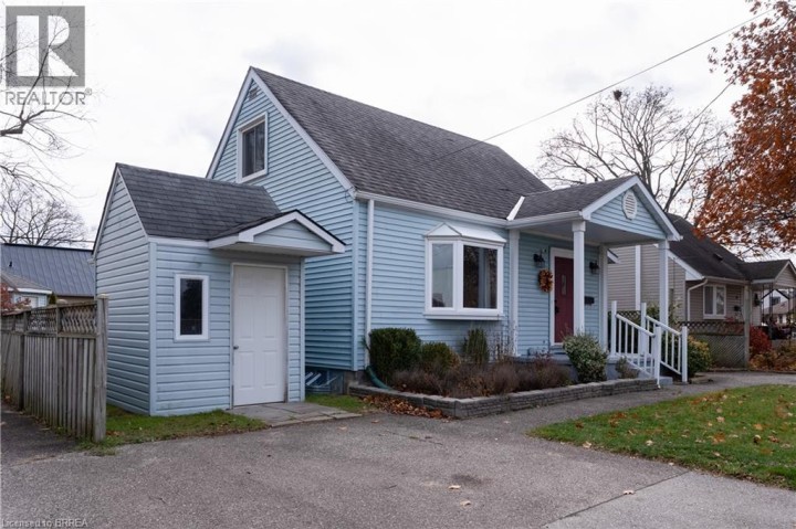 Photo 2 at 37 Frank Street, Holmedale, Brantford