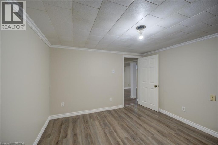 Photo 39 at 37 Frank Street, Holmedale, Brantford