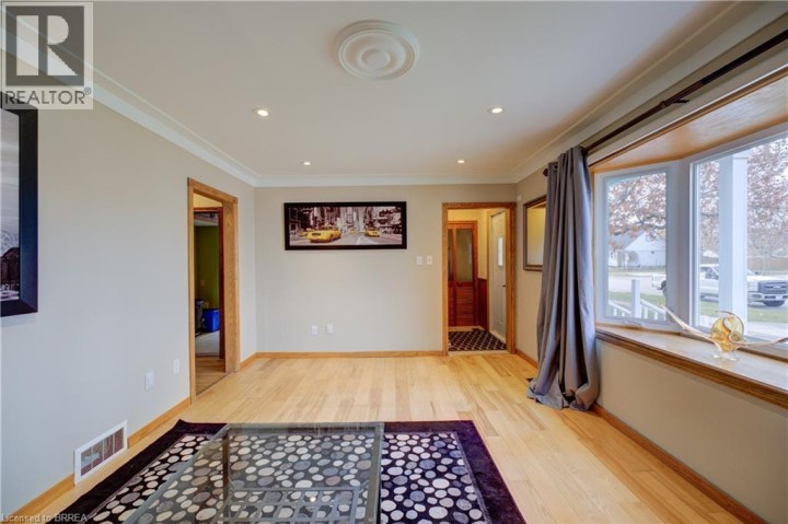 Photo 5 at 37 Frank Street, Holmedale, Brantford